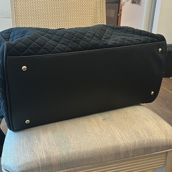 Adrienne Vittadini Velvet Travel Bag Crossbody & Handles - Picture 4 of 15